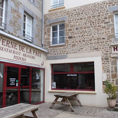 Taverne De La Paix La Ferte-Mace Exteriér fotografie